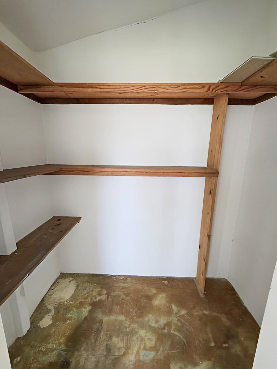 Crosley Villas East - Residential