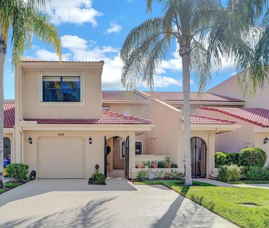 Photo of 828 Windermere Way, Palm Beach Gardens, FL 33418 (MLS # R11071965)