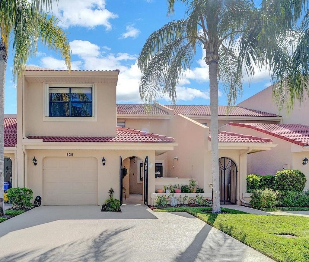 Photo of 828 Windermere Way, Palm Beach Gardens, FL 33418 (MLS # R11071965)