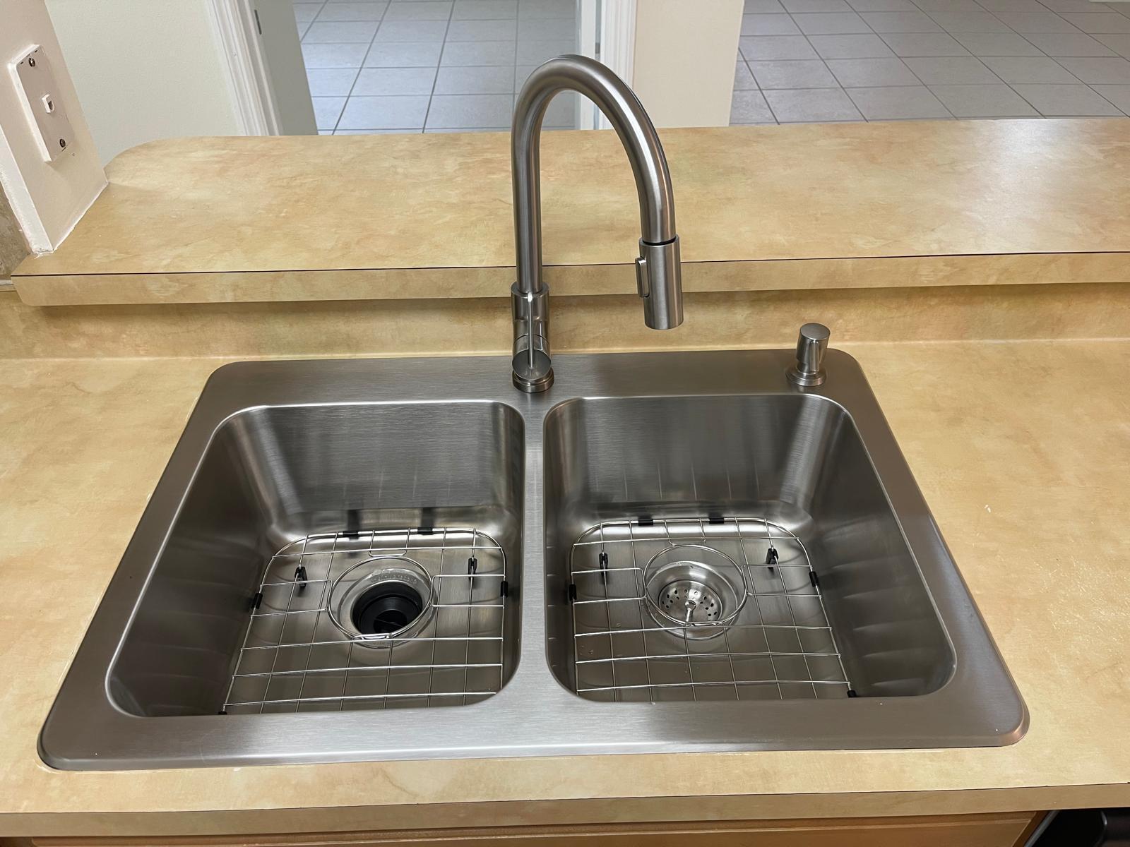 MEZZANO CONDO - Residential Lease