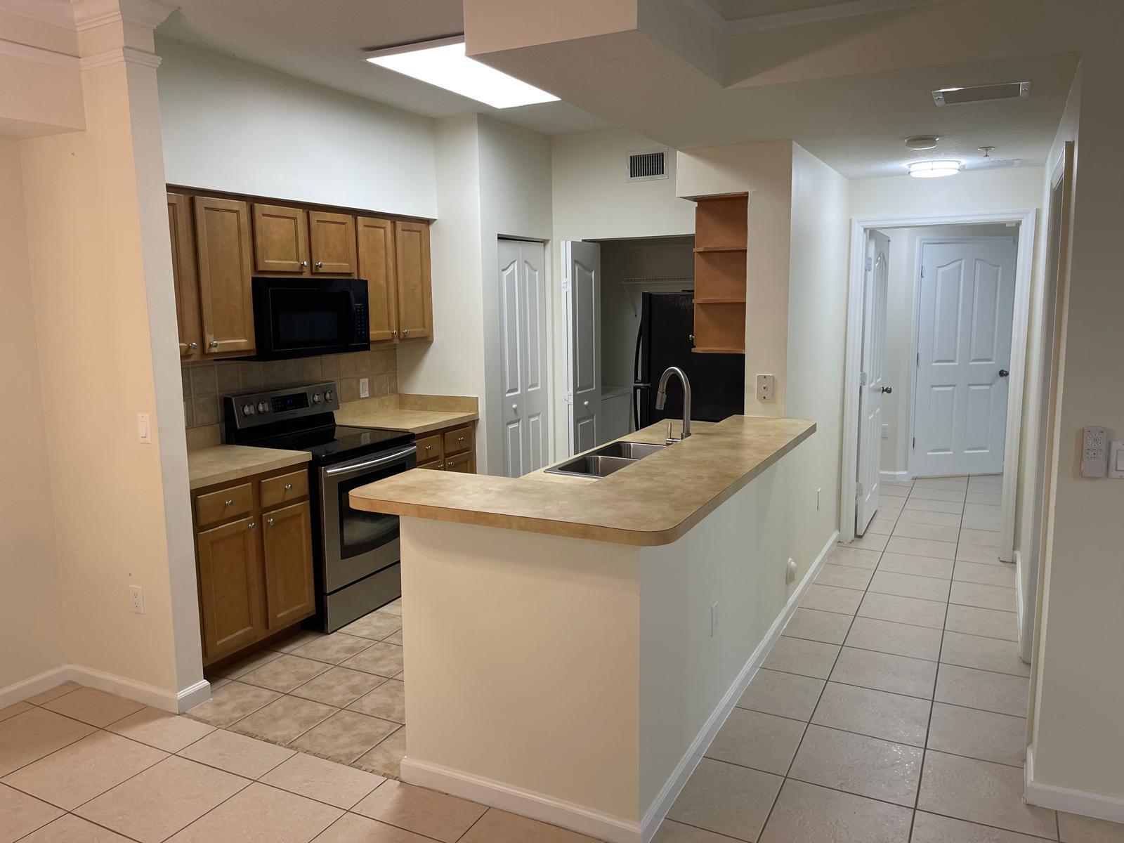 MEZZANO CONDO - Residential Lease