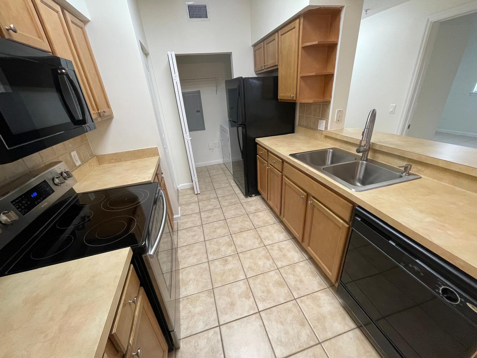 MEZZANO CONDO - Residential Lease