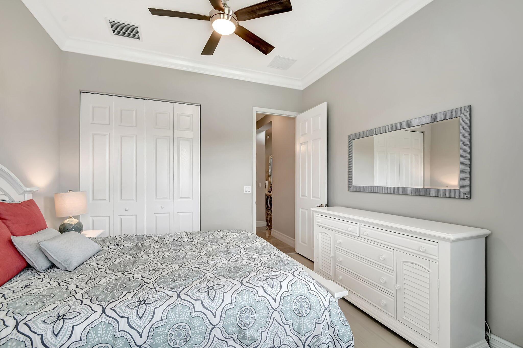 VALENCIA COVE - Residential