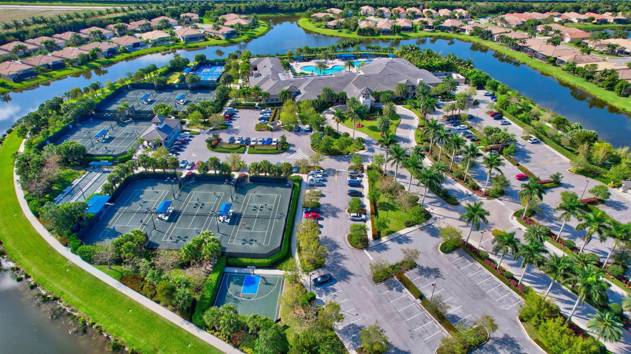 VALENCIA COVE - Residential