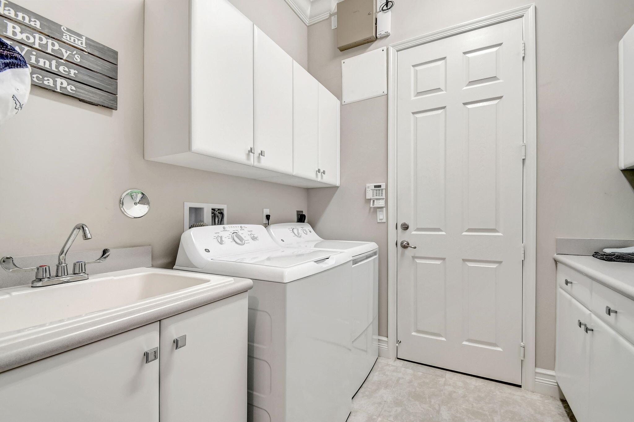 VALENCIA COVE - Residential