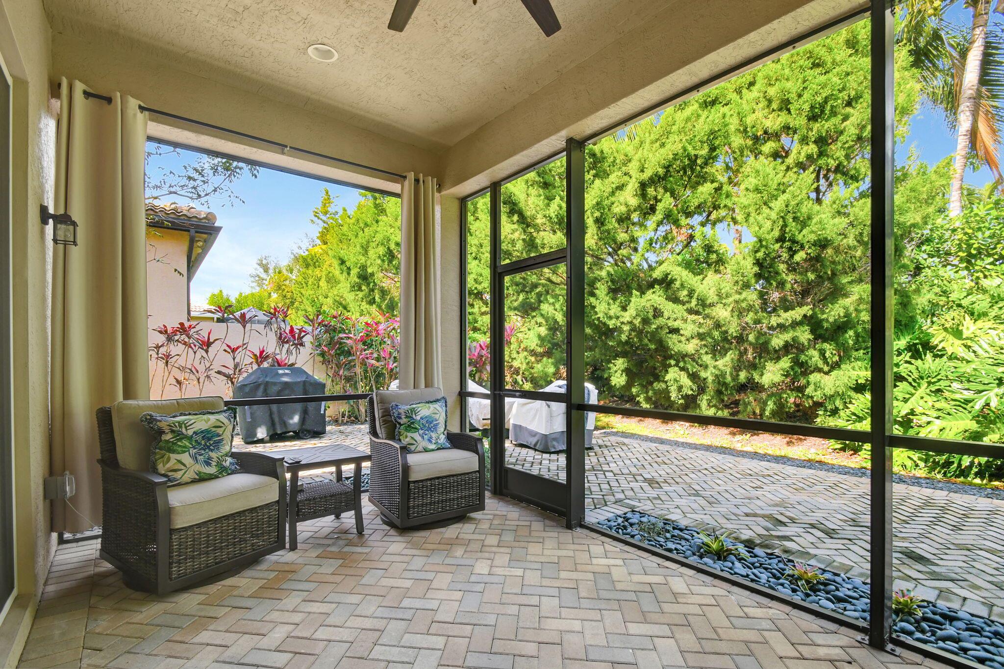 VALENCIA COVE - Residential