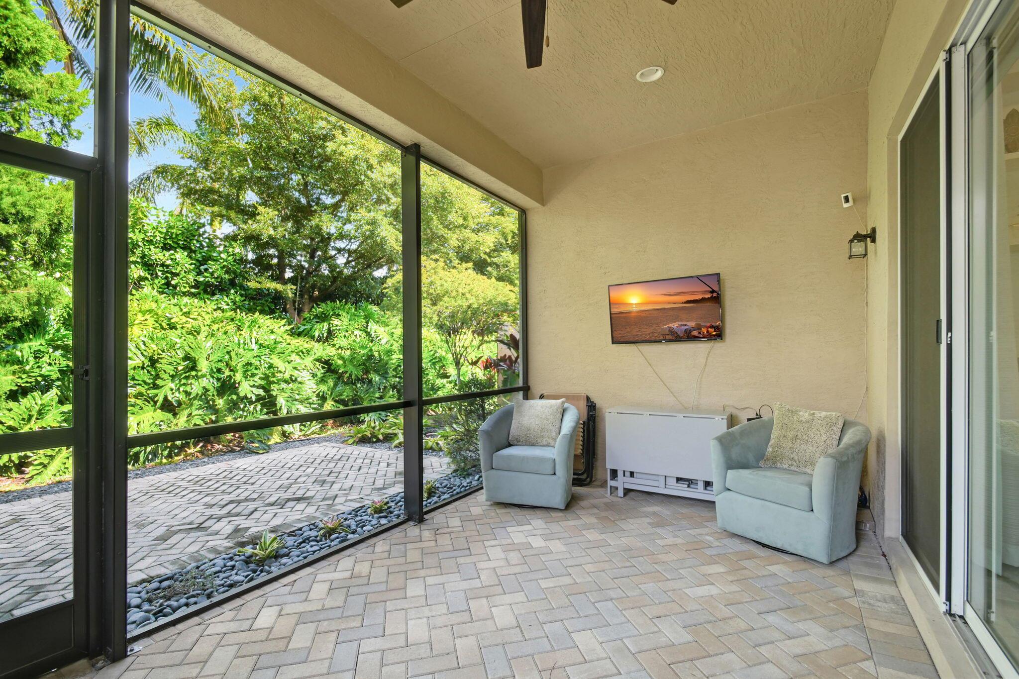 VALENCIA COVE - Residential