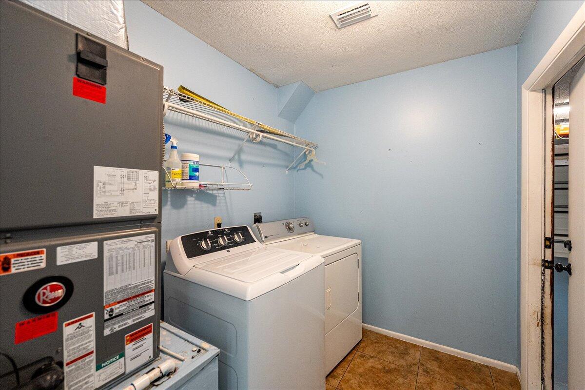 PORT ST LUCIE SECTION 18 - Residential Lease