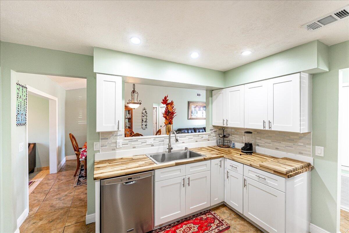 PORT ST LUCIE SECTION 18 - Residential Lease