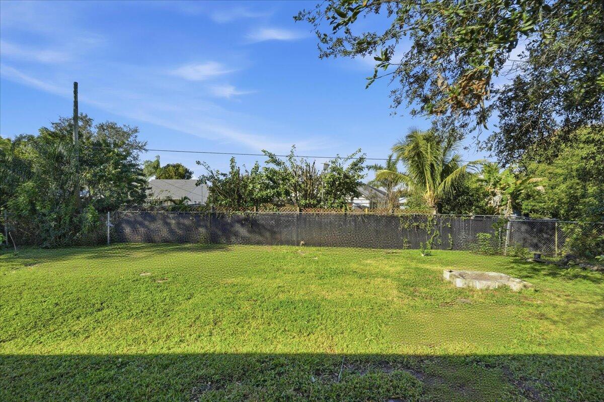 PORT ST LUCIE SECTION 18 - Residential Lease