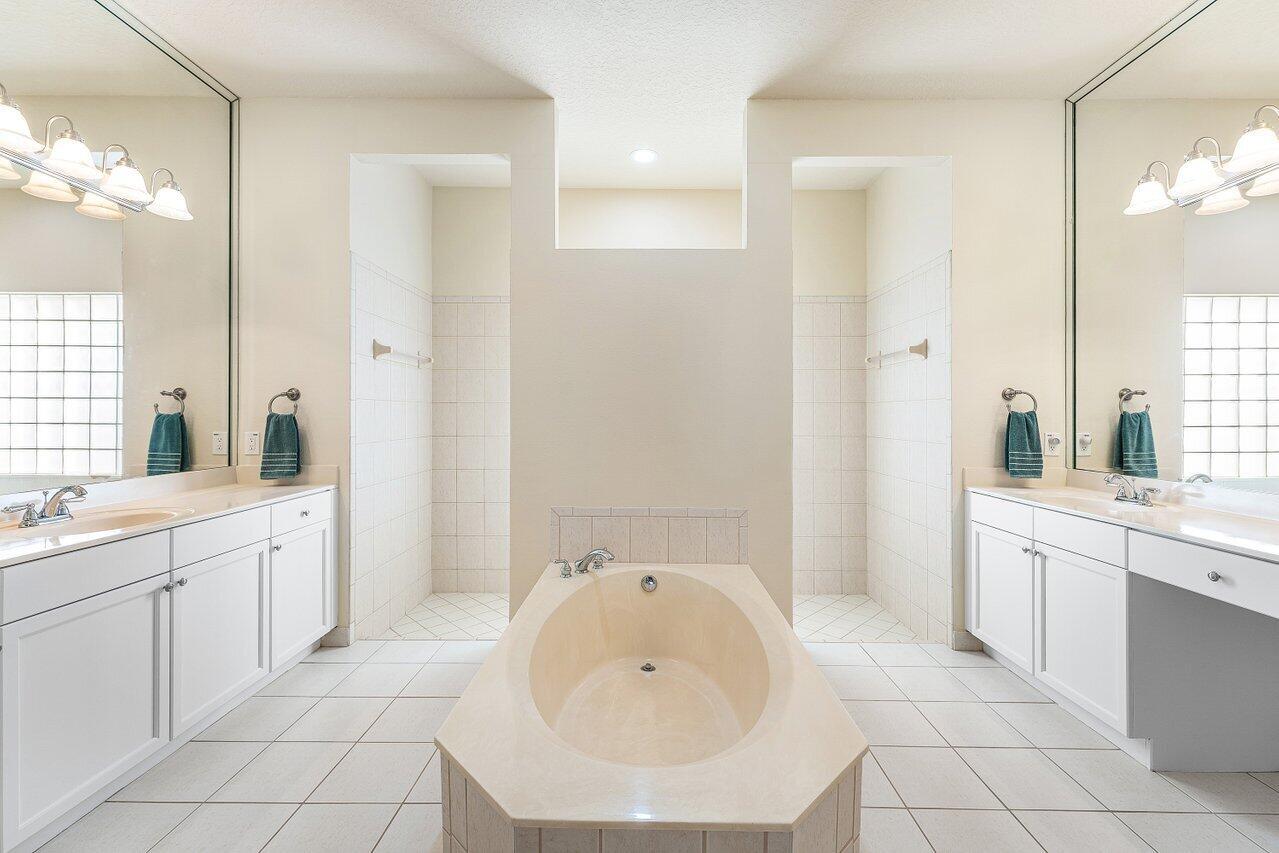 ORANGE GROVE EST/ Welling - Residential