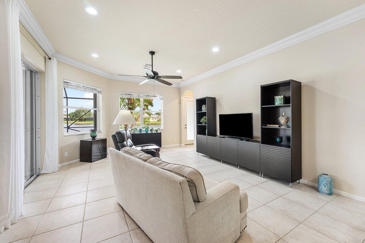 ORANGE GROVE EST/ Welling - Residential