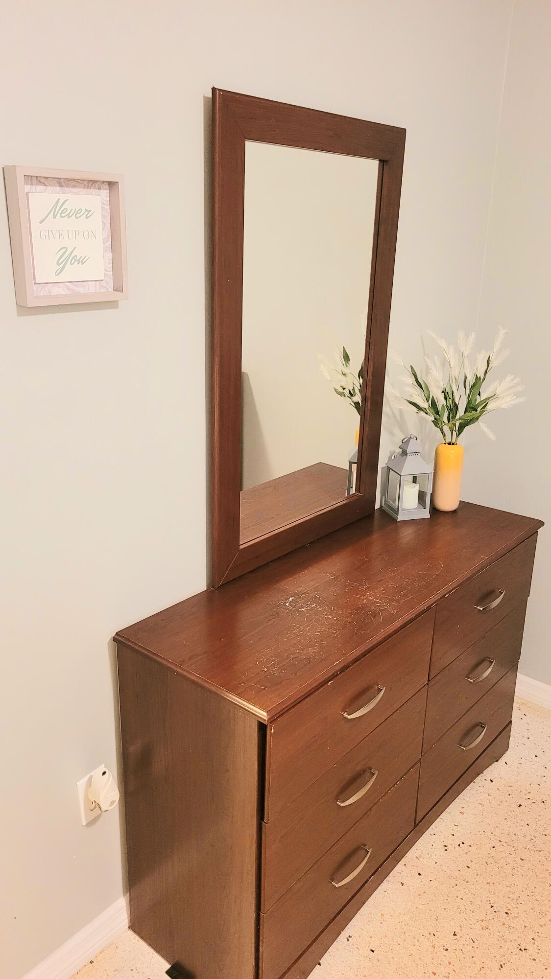 PARADISE PARK - Residential Lease