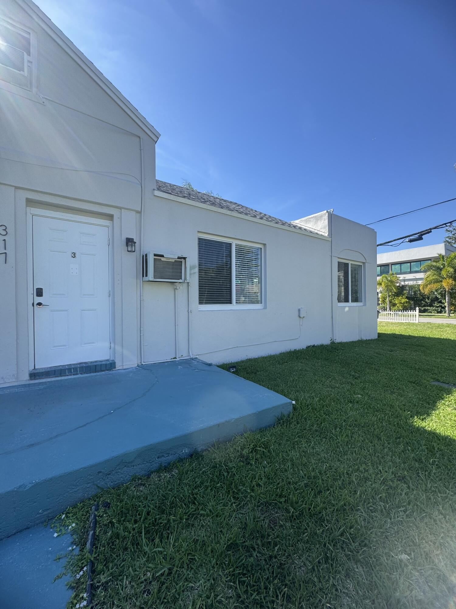 STRANAHANS SUB - Residential Lease