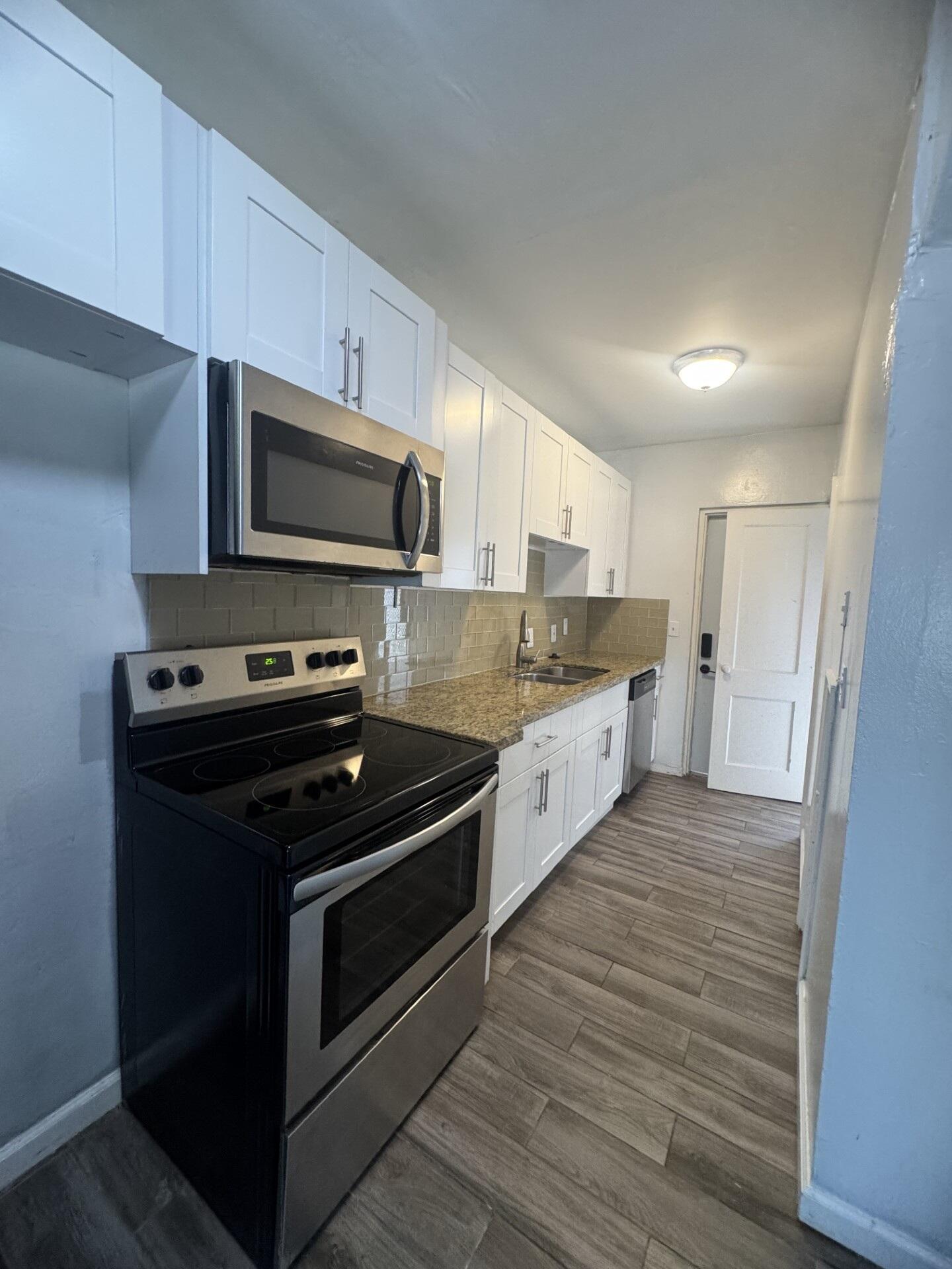 STRANAHANS SUB - Residential Lease