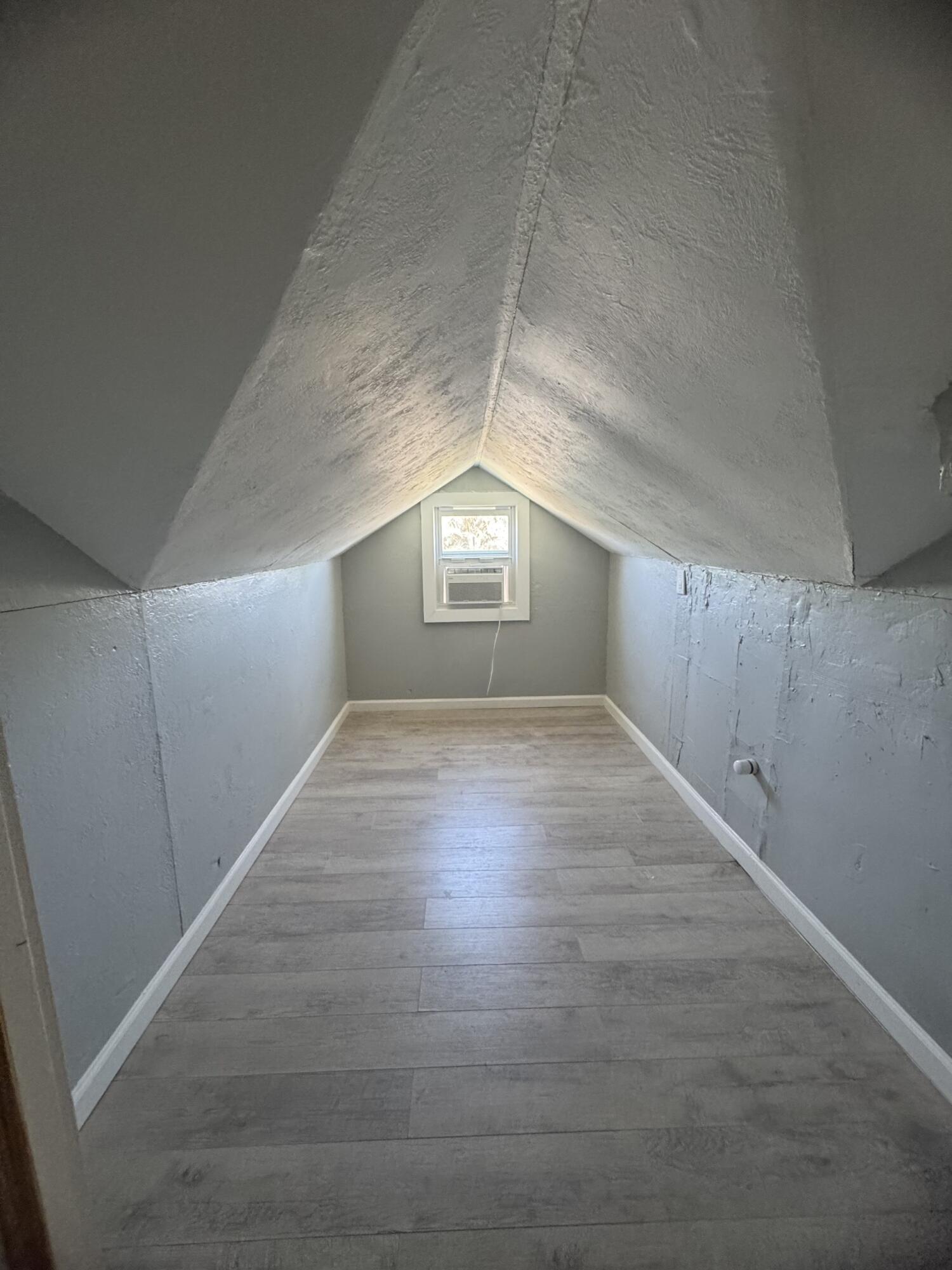 STRANAHANS SUB - Residential Lease