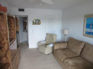 CENTURY VILLAGE - Residential Lease