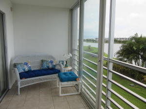 CENTURY VILLAGE - Residential Lease