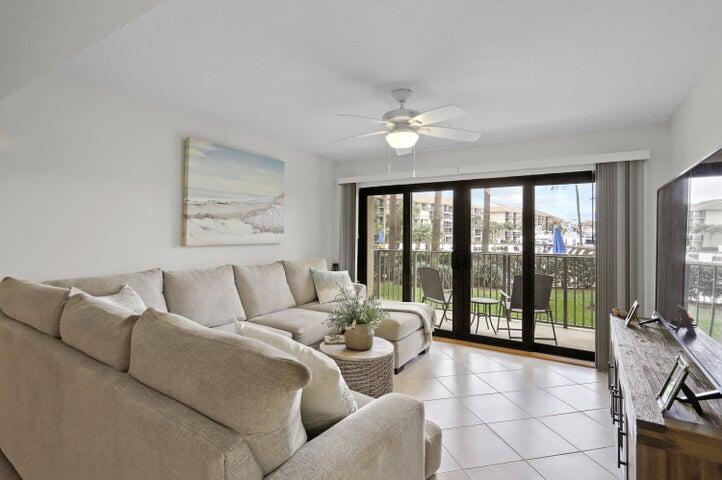1201 Seafarer Circle 103