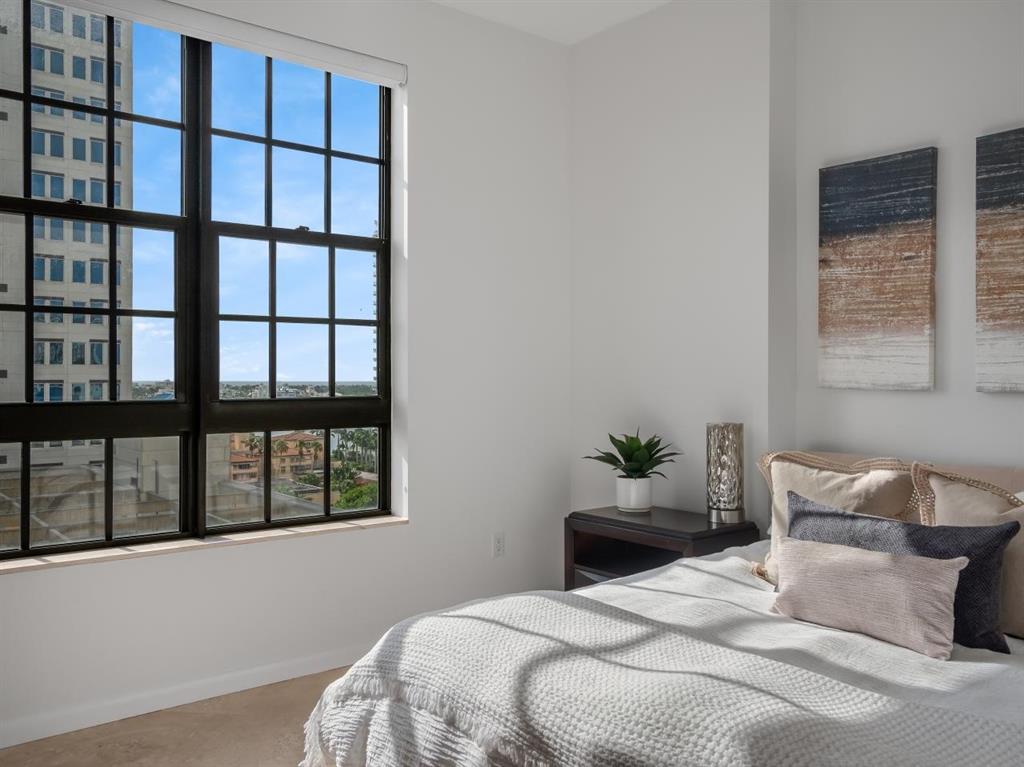 ONE CITY PLAZA CONDO - Residential