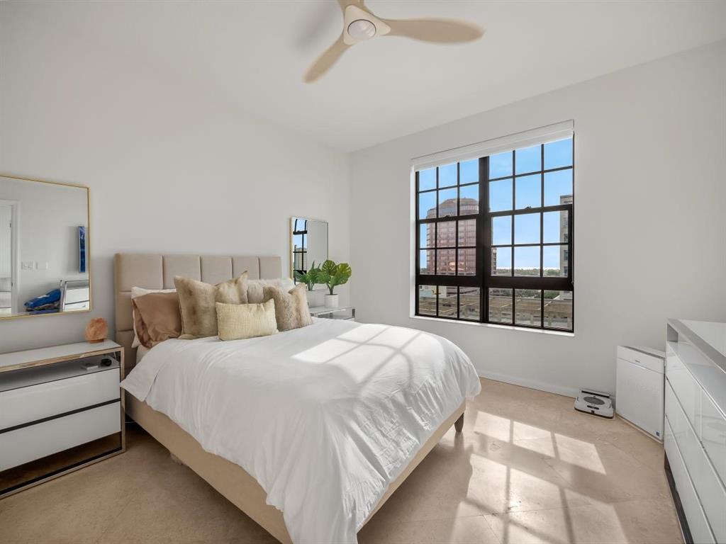 ONE CITY PLAZA CONDO - Residential