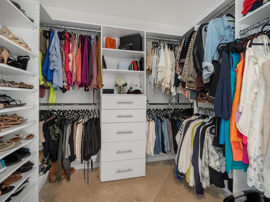 ONE CITY PLAZA CONDO - Residential