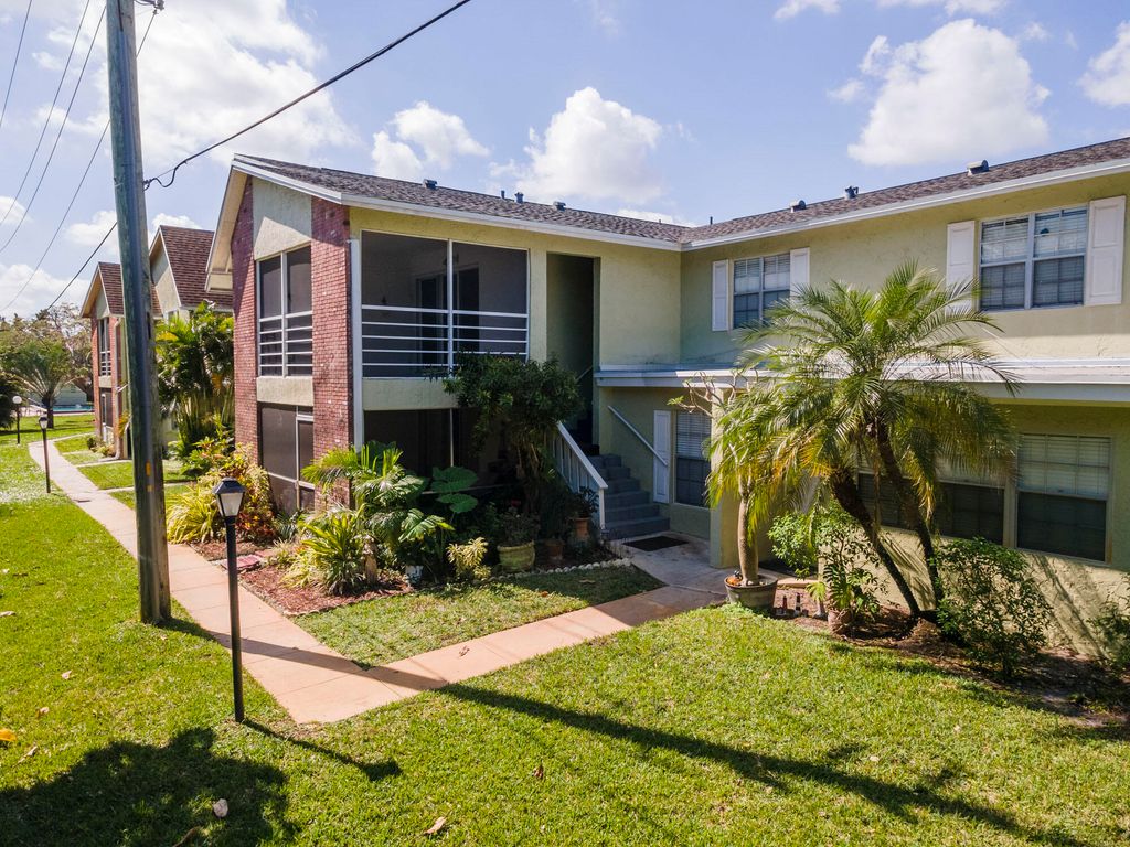 Photo of 12096 Alternate A1a #F2, Palm Beach Gardens, FL 33410 (MLS # R10867599)