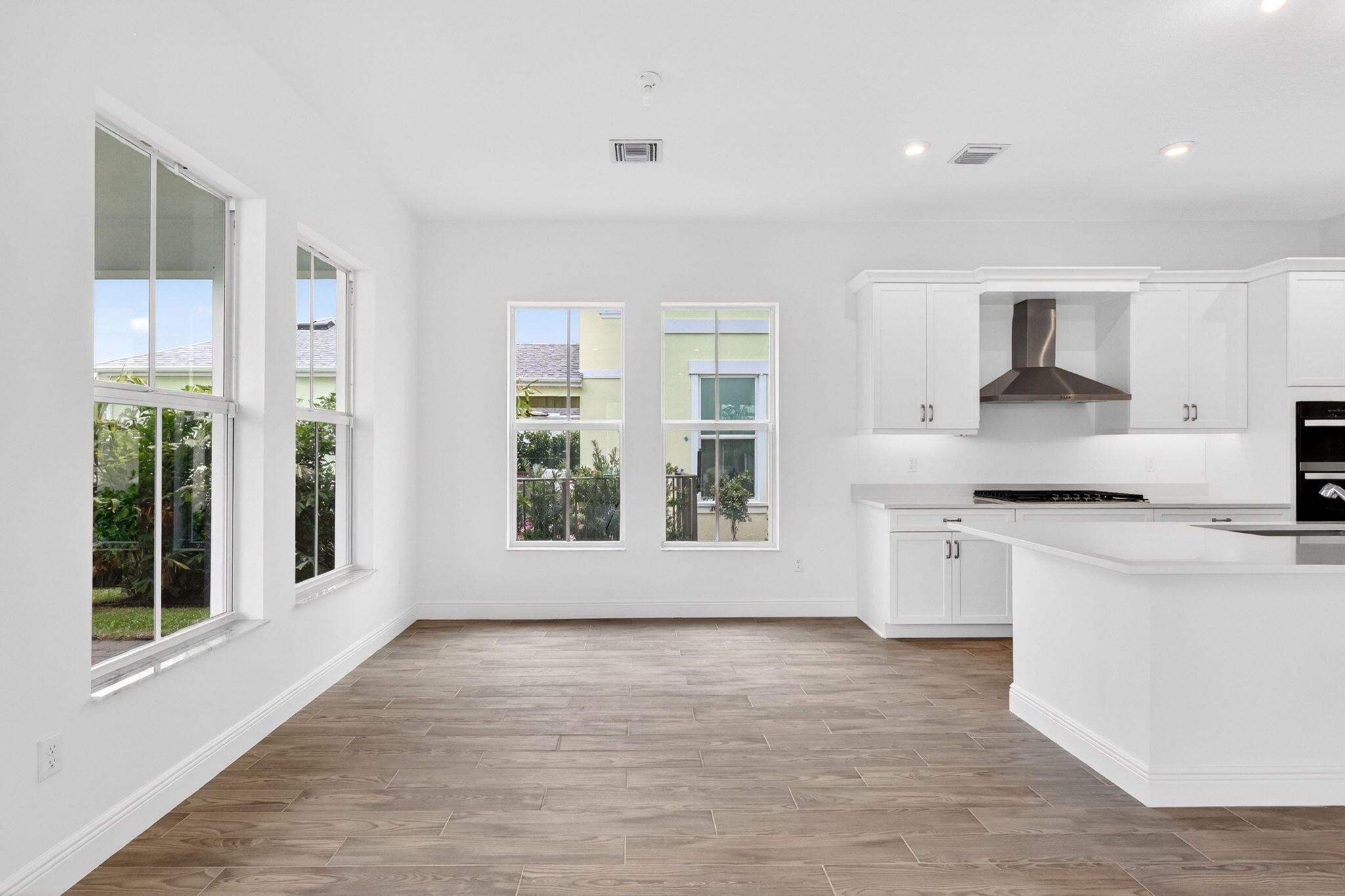 NEWFIELD CROSSROADS PHASE 1A-3 - Residential Lease