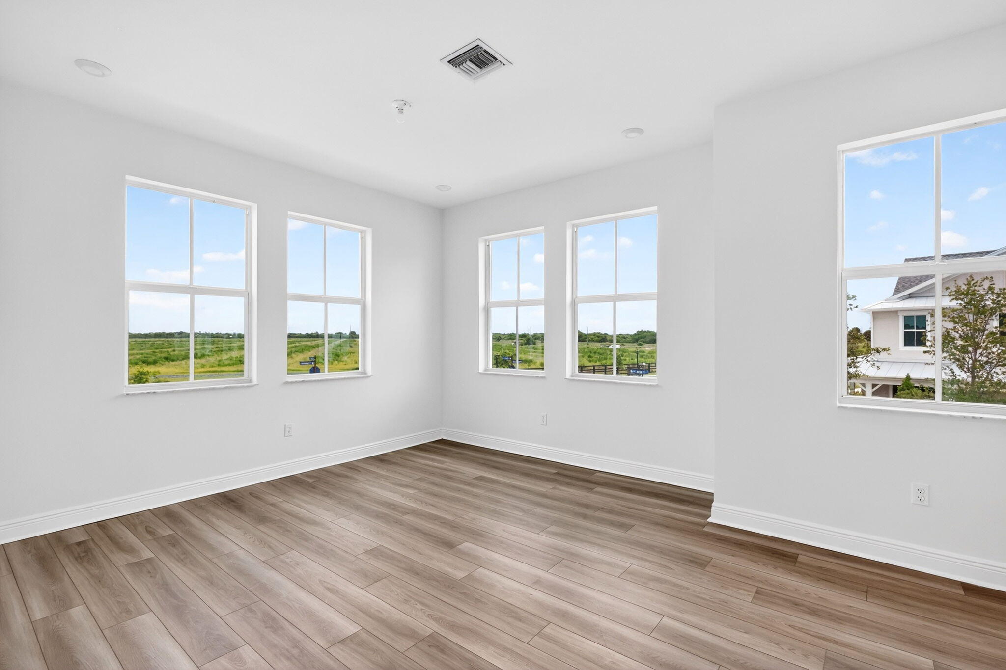 NEWFIELD CROSSROADS PHASE 1A-3 - Residential Lease