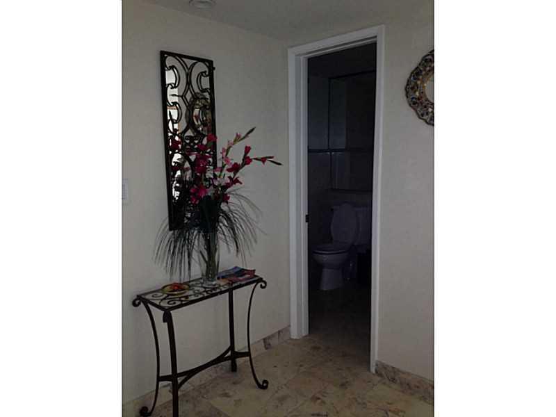 SUNRISE TOWER CONDO - Residential Lease