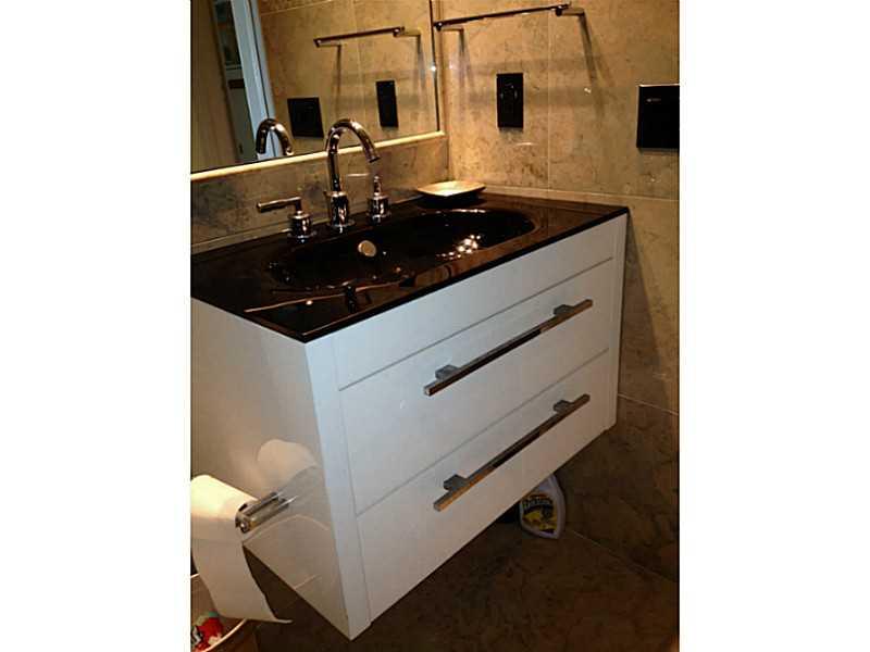 SUNRISE TOWER CONDO - Residential Lease