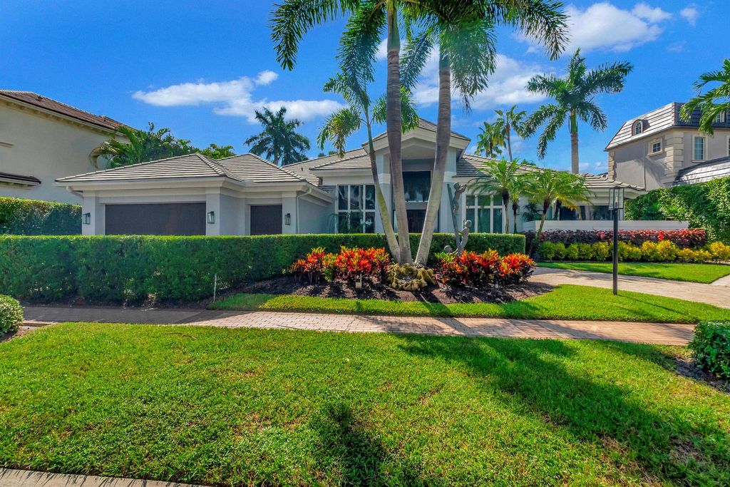 Photo of 6828 Queenferry Circle, Boca Raton, FL 33496 (MLS # R10925385)