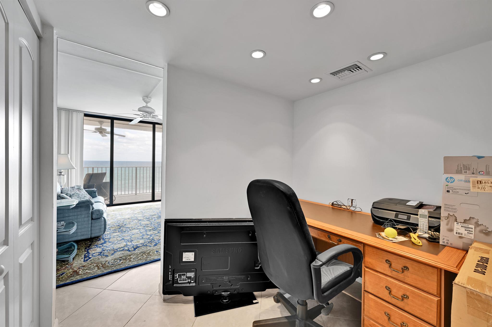 Mayfair House Cond - Residential Lease