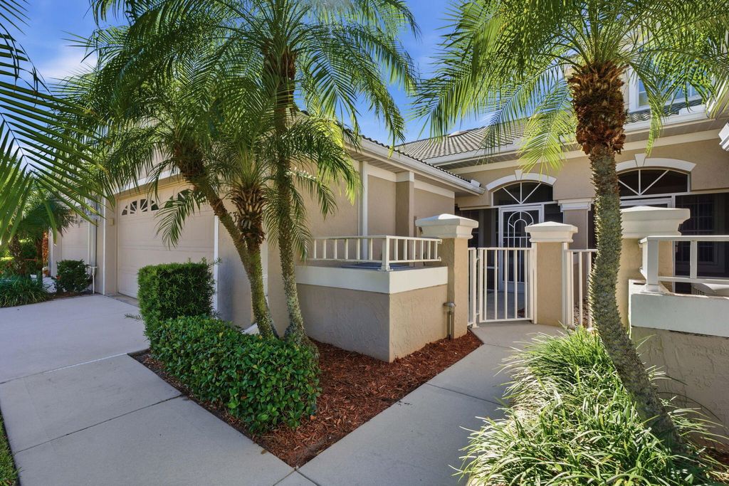 Photo of 1632 SW Harbour Isle Circle #88, Port Saint Lucie, FL 34986 (MLS # R11165727)