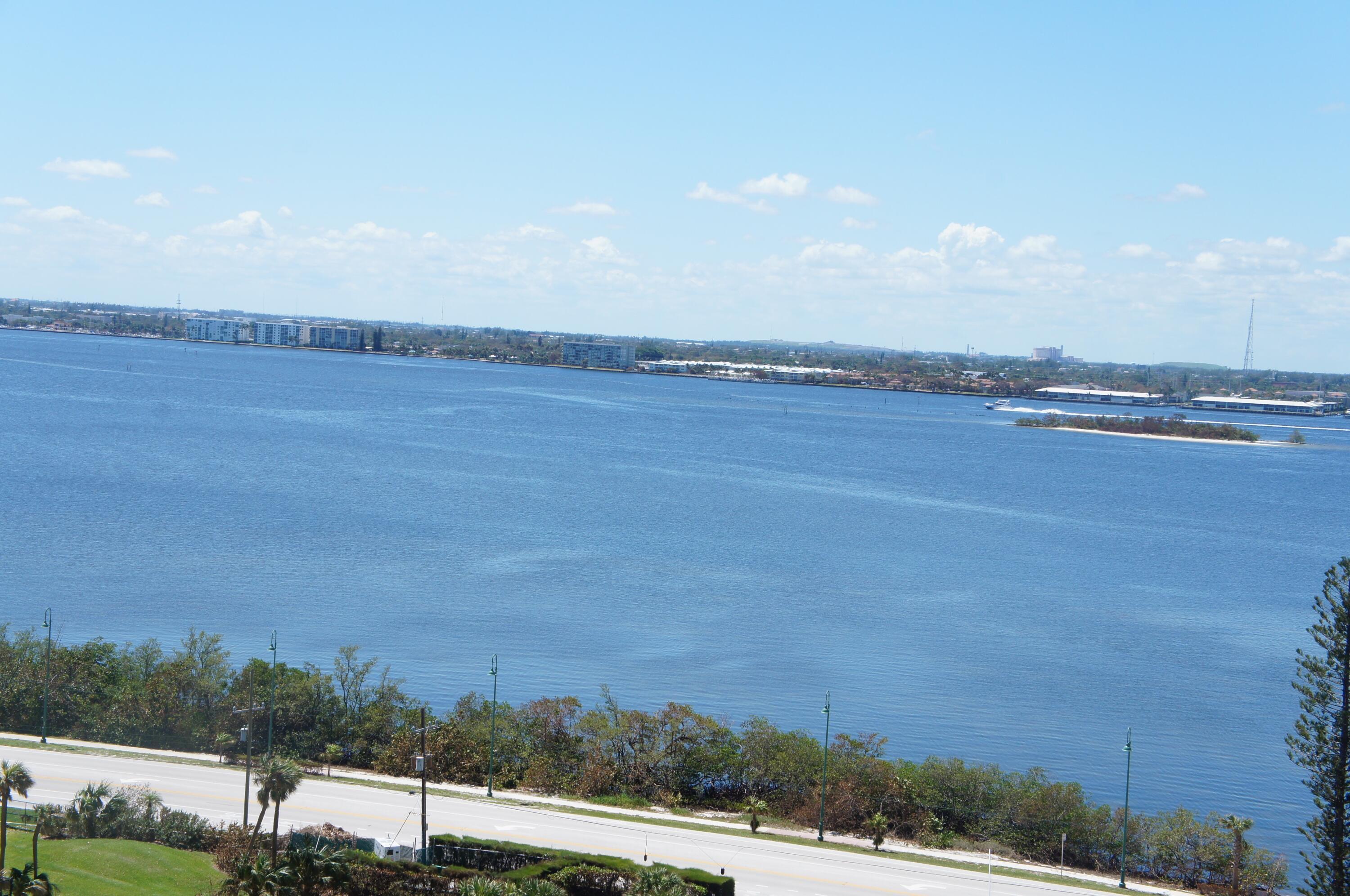 CONNEMARA CONDO - Residential Lease