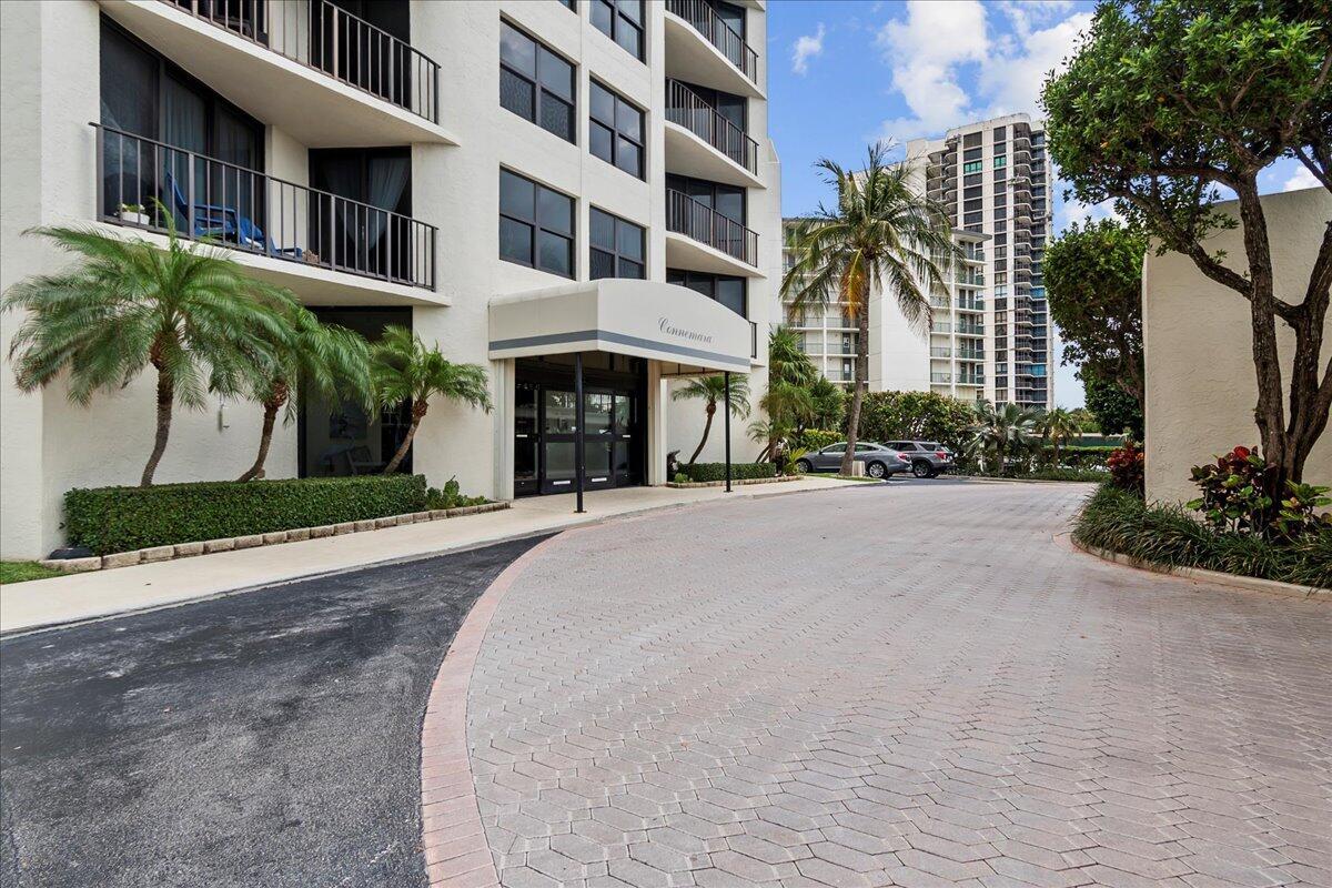 CONNEMARA CONDO - Residential Lease