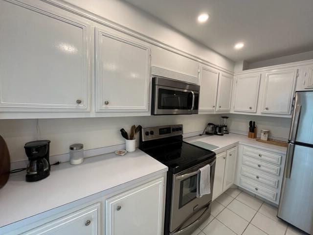 CONNEMARA CONDO - Residential Lease
