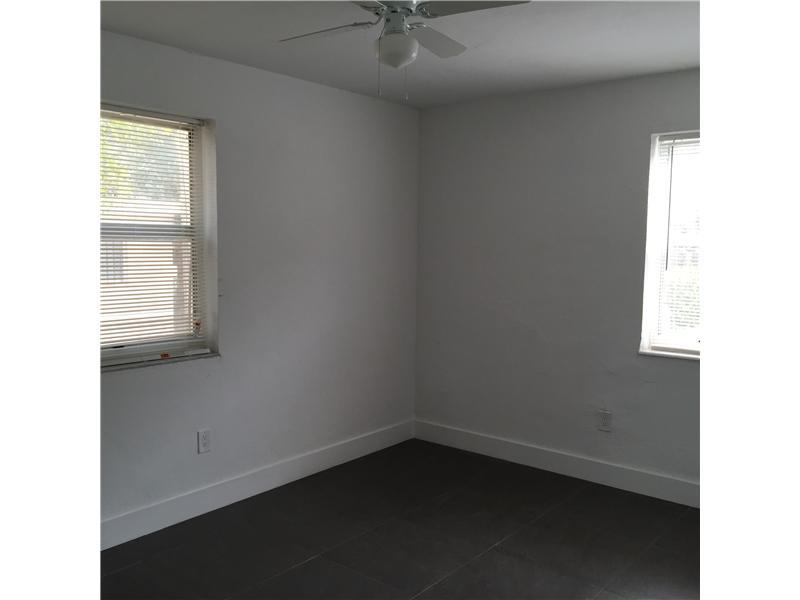 BISCAYNE BEACH SUB - Residential Lease