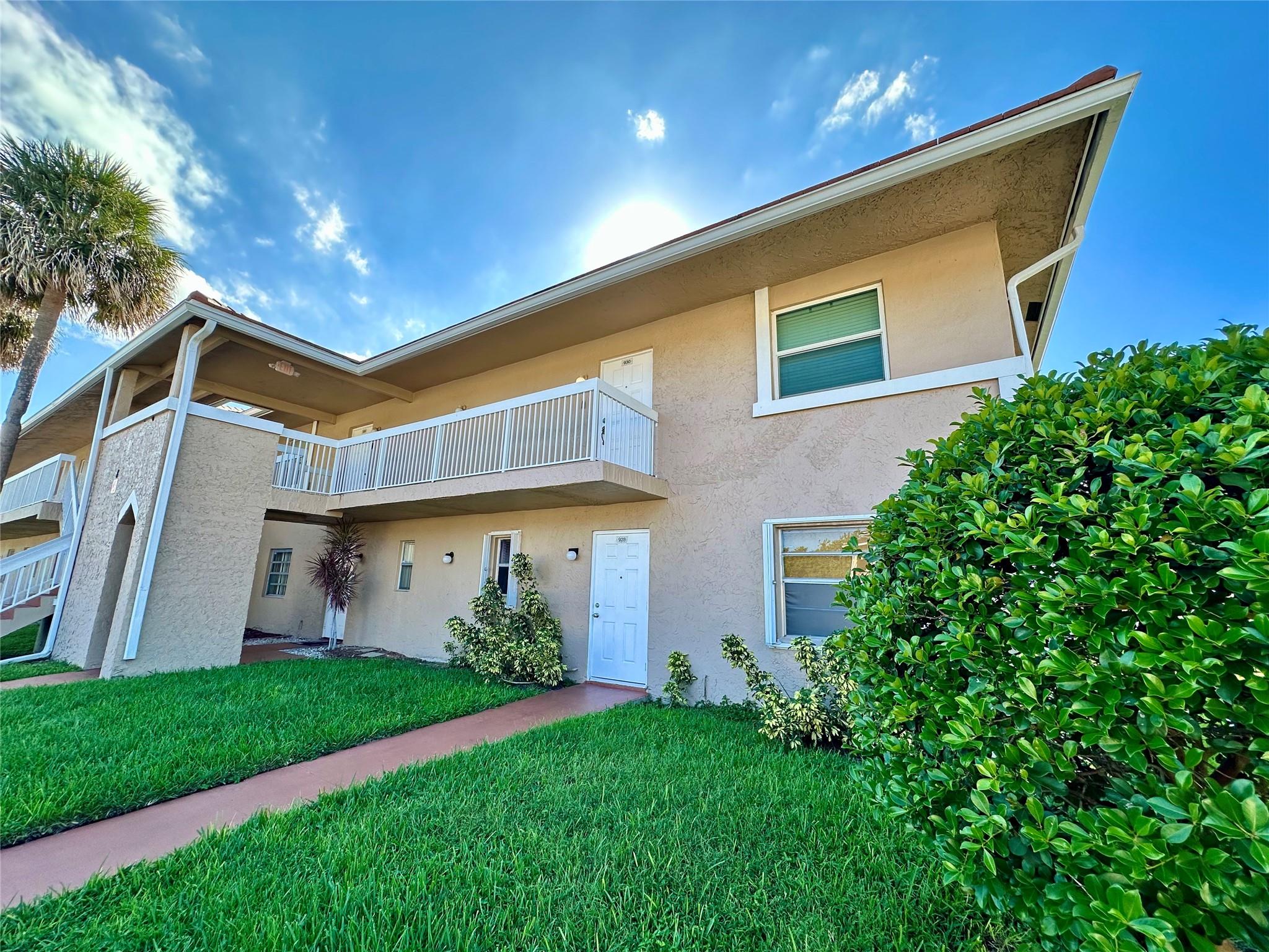 LAKEWOOD VILLAGE CONDO - Residential