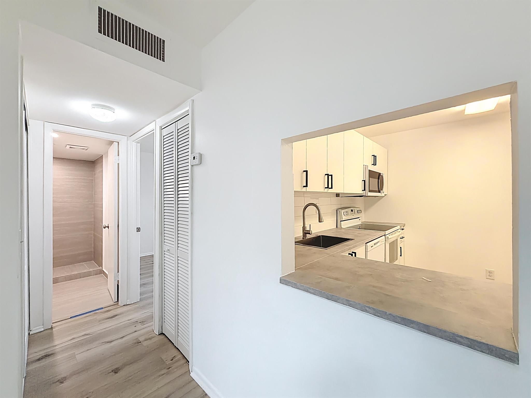 CRYSTAL HILLS II CONDO - Residential Lease