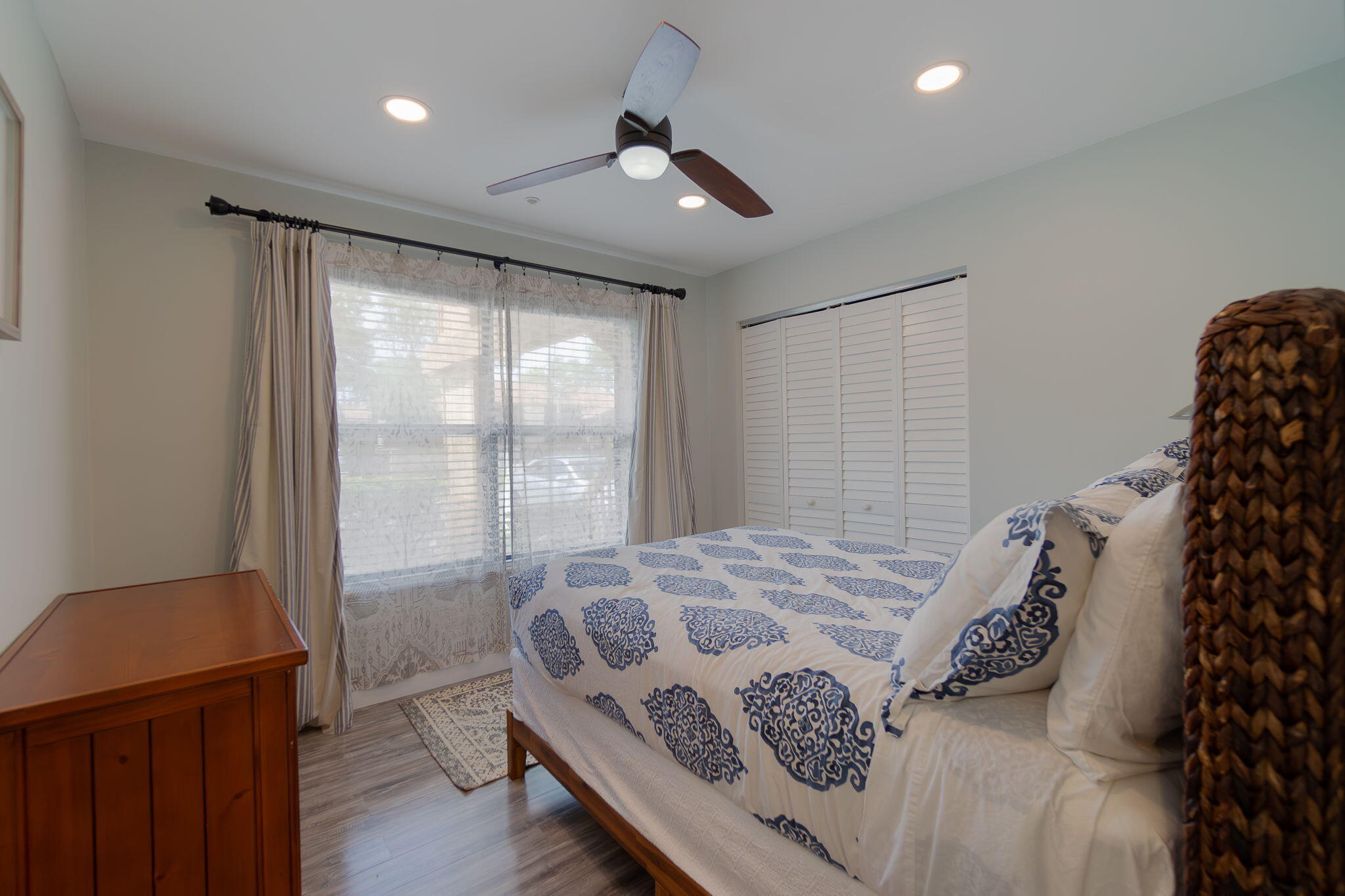 SHEFFIELD WOODS AT WELLINGTON CONDO - Residential Lease
