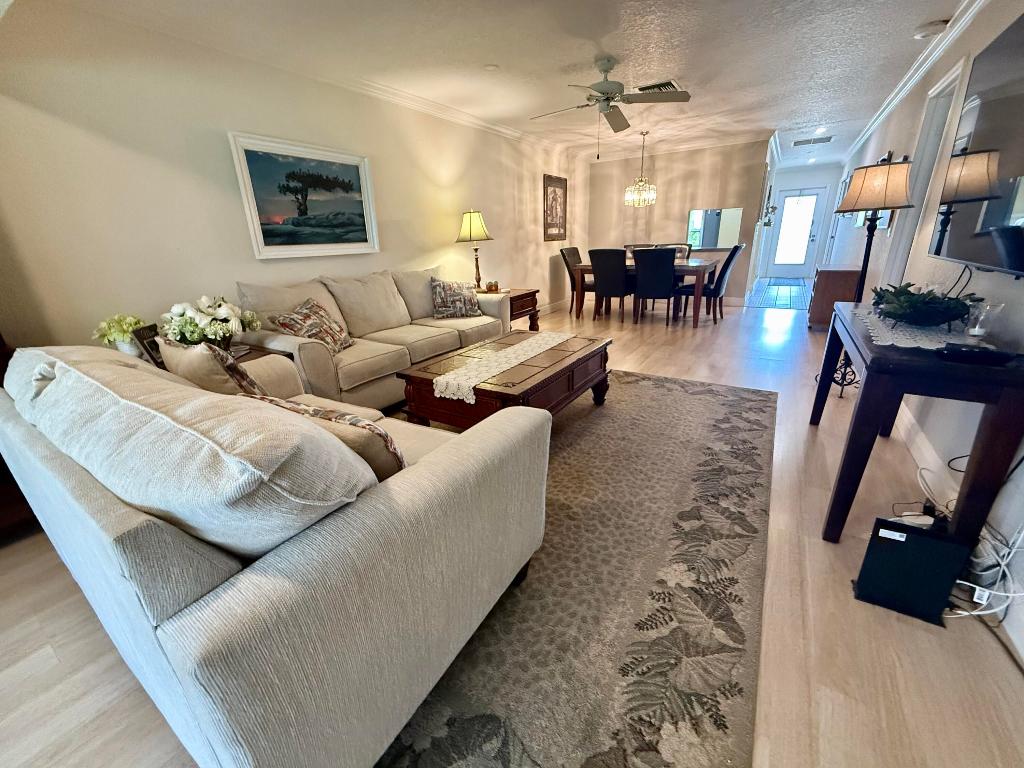 PINES OF DELRAY NORTH CONDO - Residential