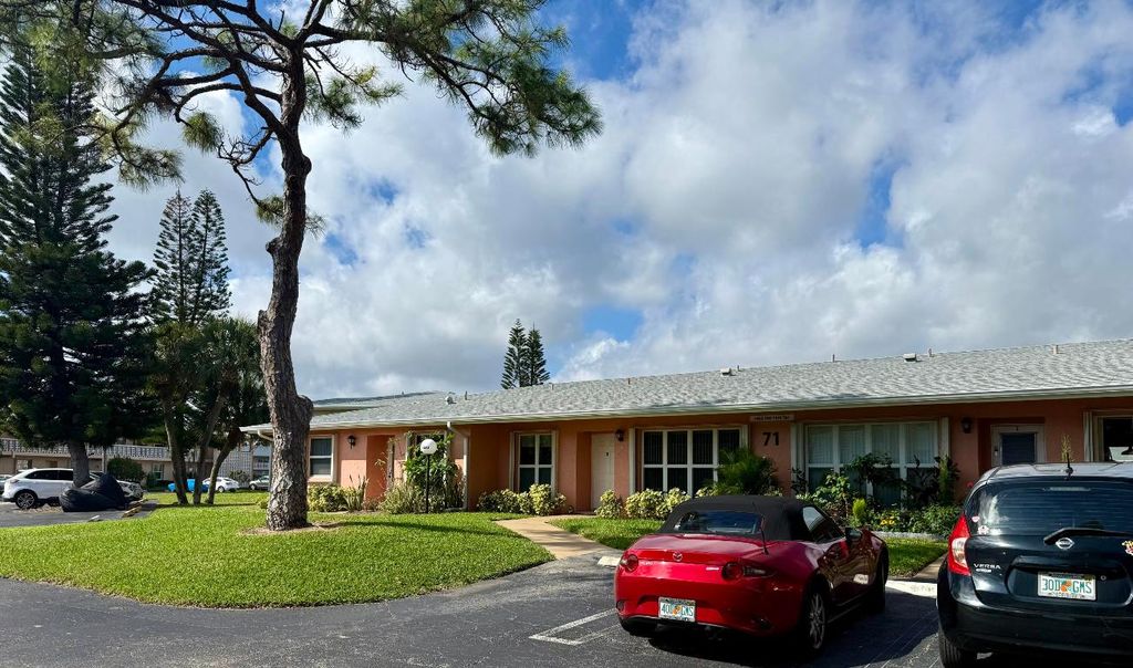 Photo of 1460 NW 19th Terrace #71-A, Delray Beach, FL 33445 (MLS # R11158054)