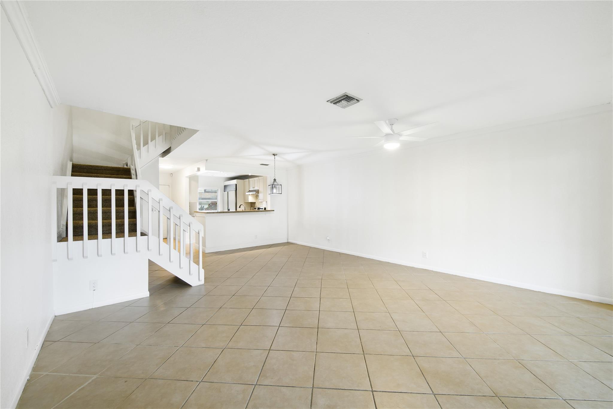 GOLDEN RAINTREE VI - Residential