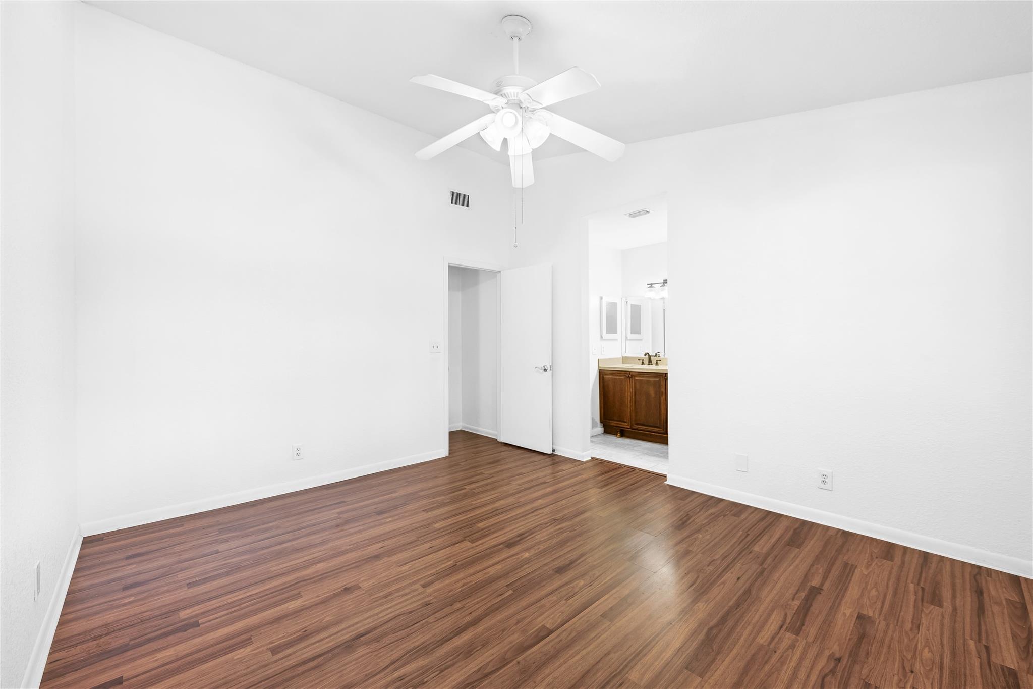 GOLDEN RAINTREE VI - Residential