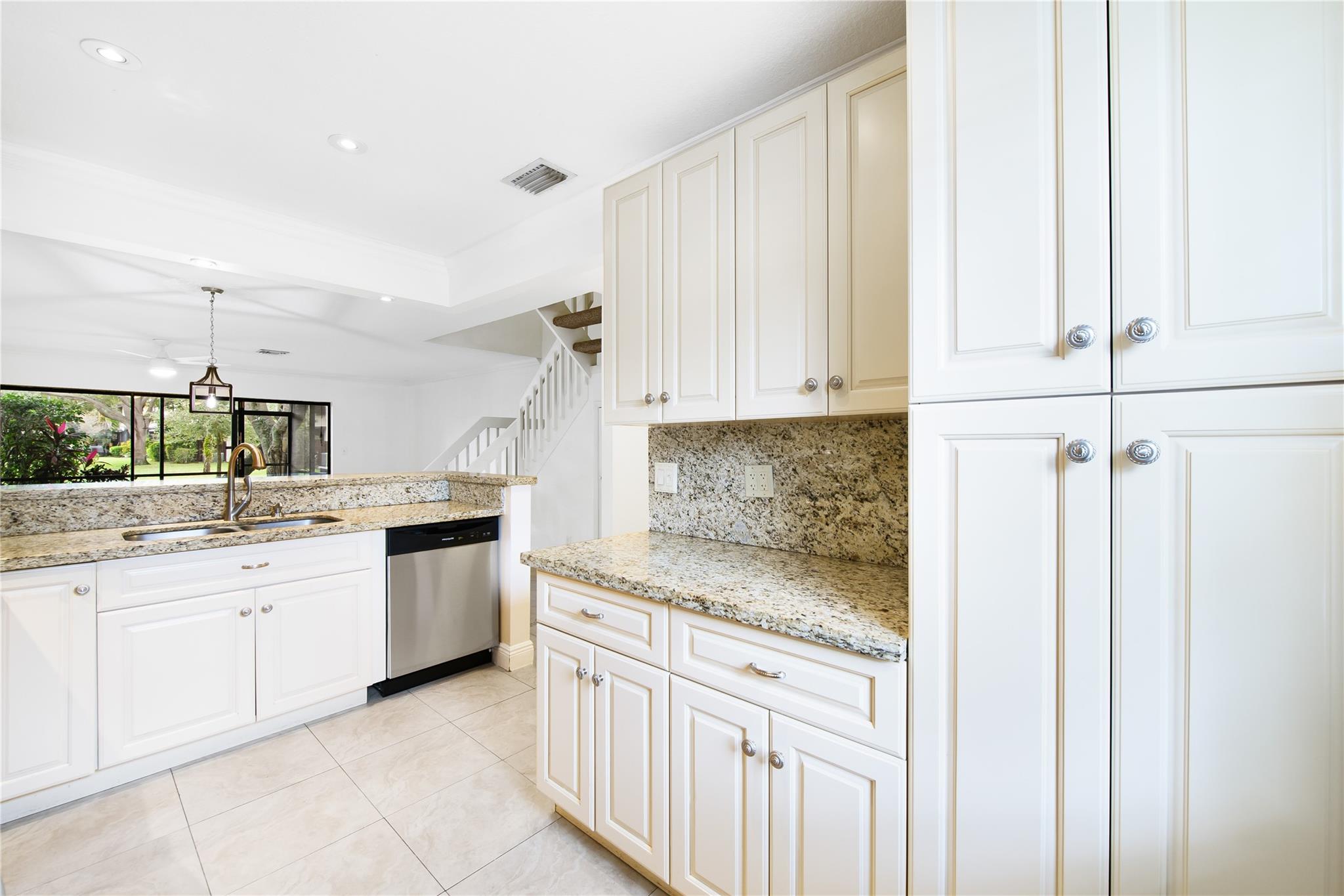 3755 Carambola Cir N 3755