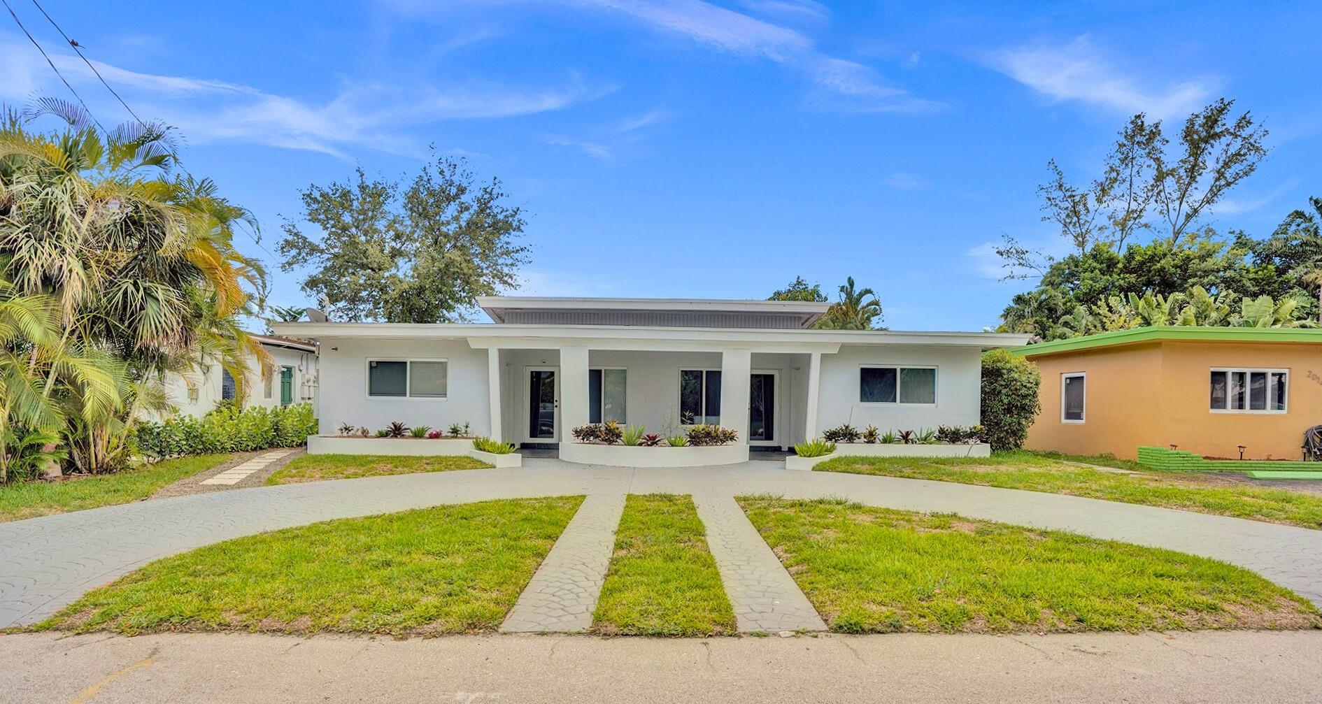 Recently renovated 2/2 duplex in sought-after Poinsettia Heights. Features wood-look tile floors, updated baths, and impact windows. Shared laundry room on-site. Spacious private backyard. Walking distance to Sunrise shops & restaurants. Rapid approval - Available September 7th.