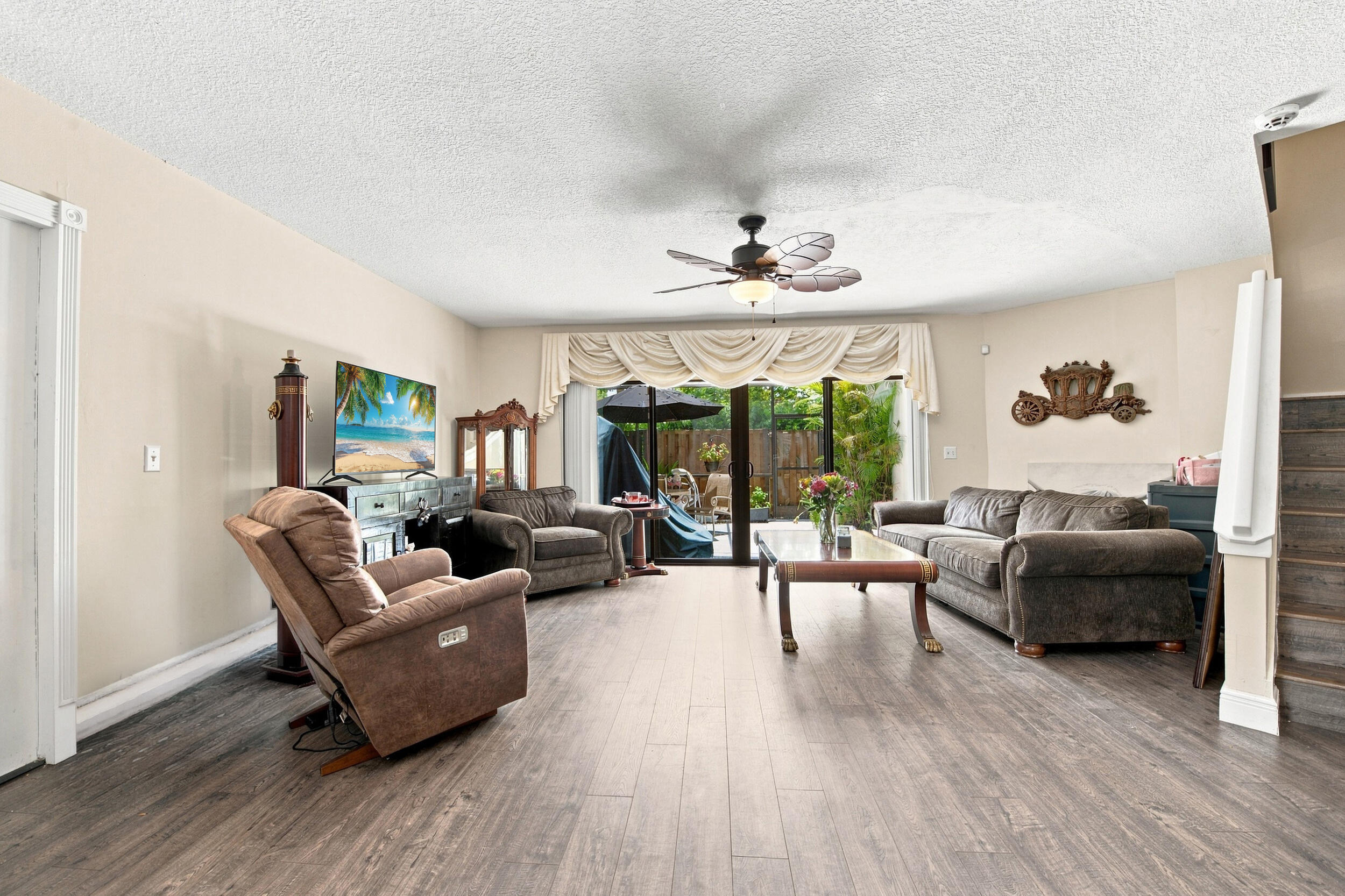 126 WEYBRIDGE Circle B