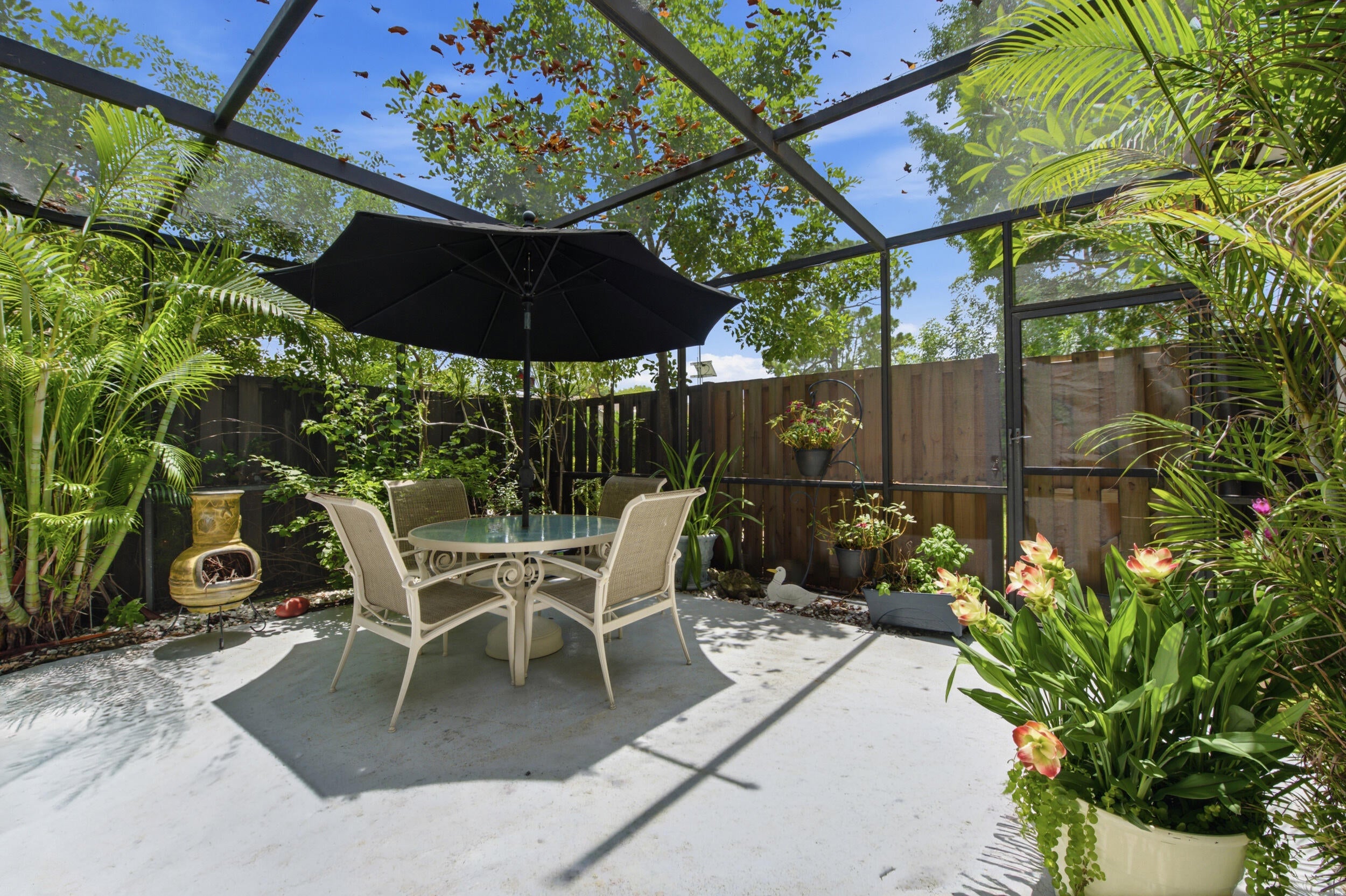 126 WEYBRIDGE Circle B