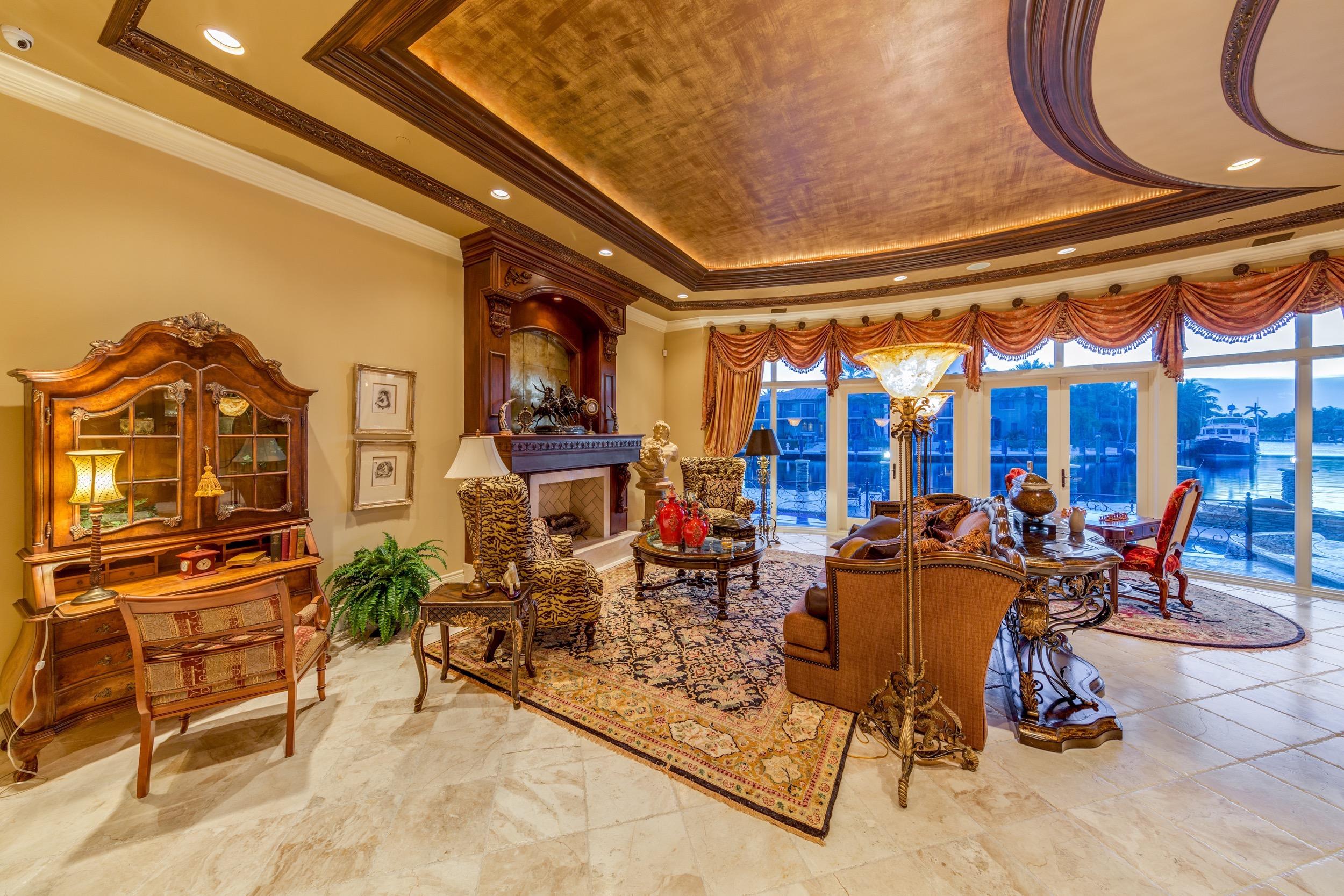 lighthouse point - Residential